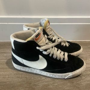 Black Nike Blazers
